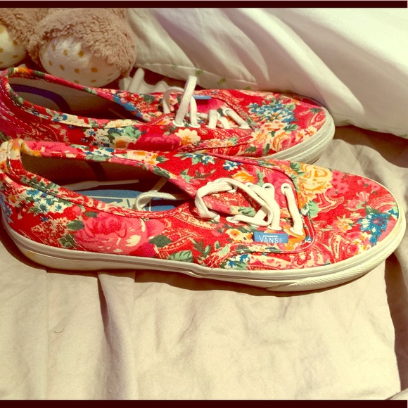 pink floral vans